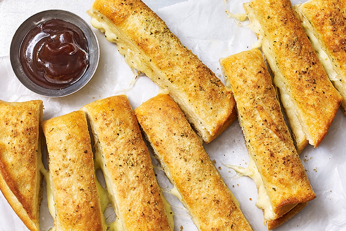 Breadsticks Mozzarella (x8)