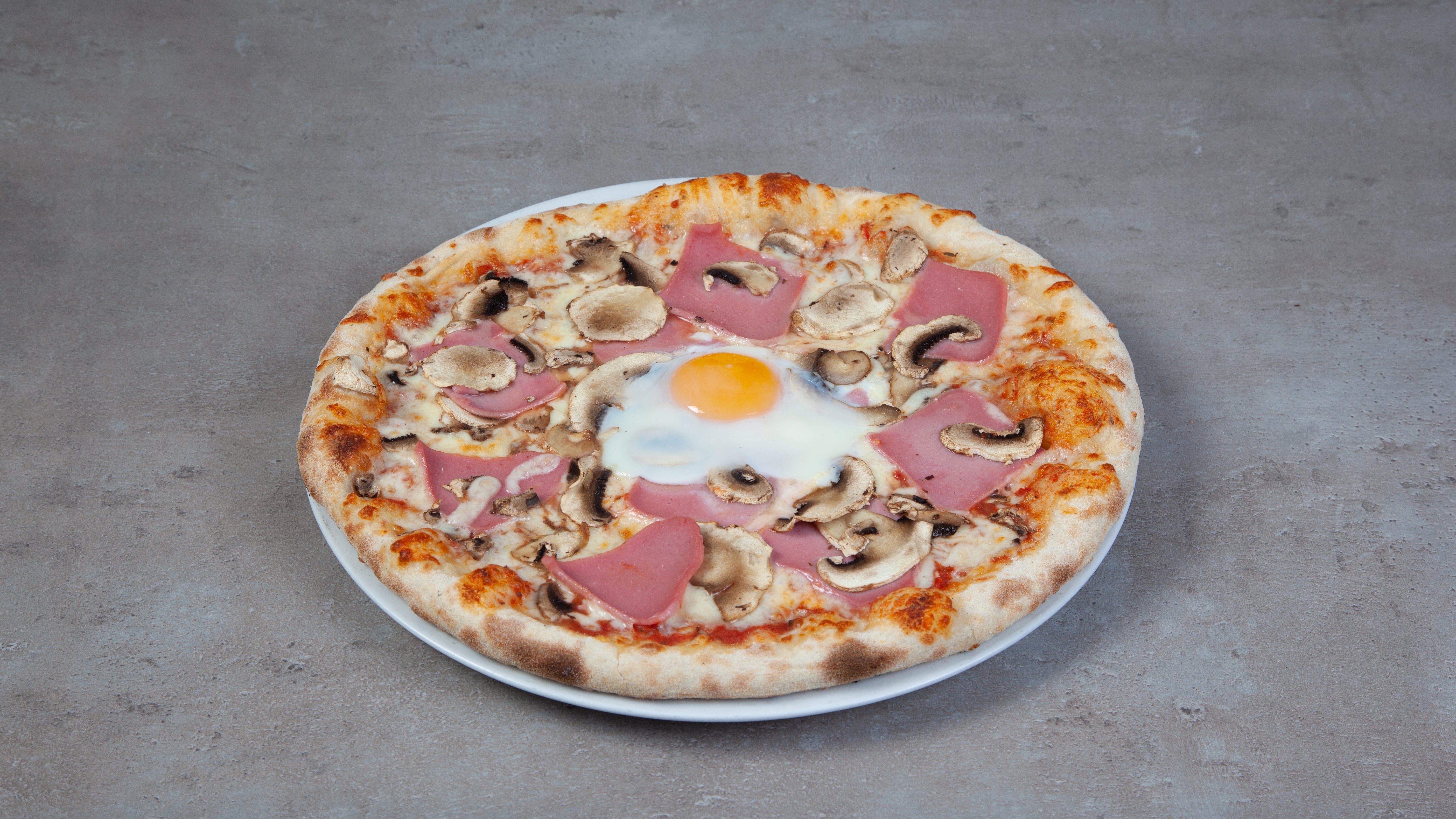 Pizza Reine 🍕🍅🍄🧀
