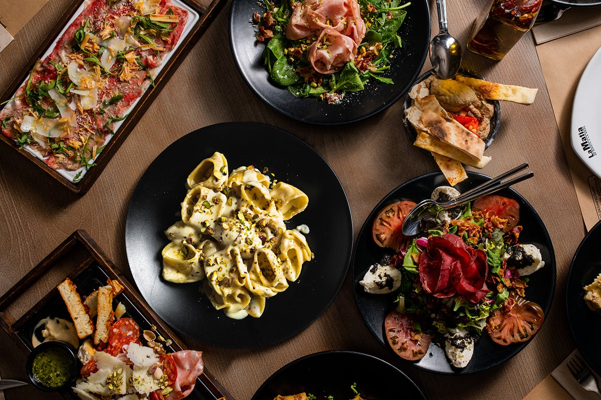 La Mafia se Sienta a la