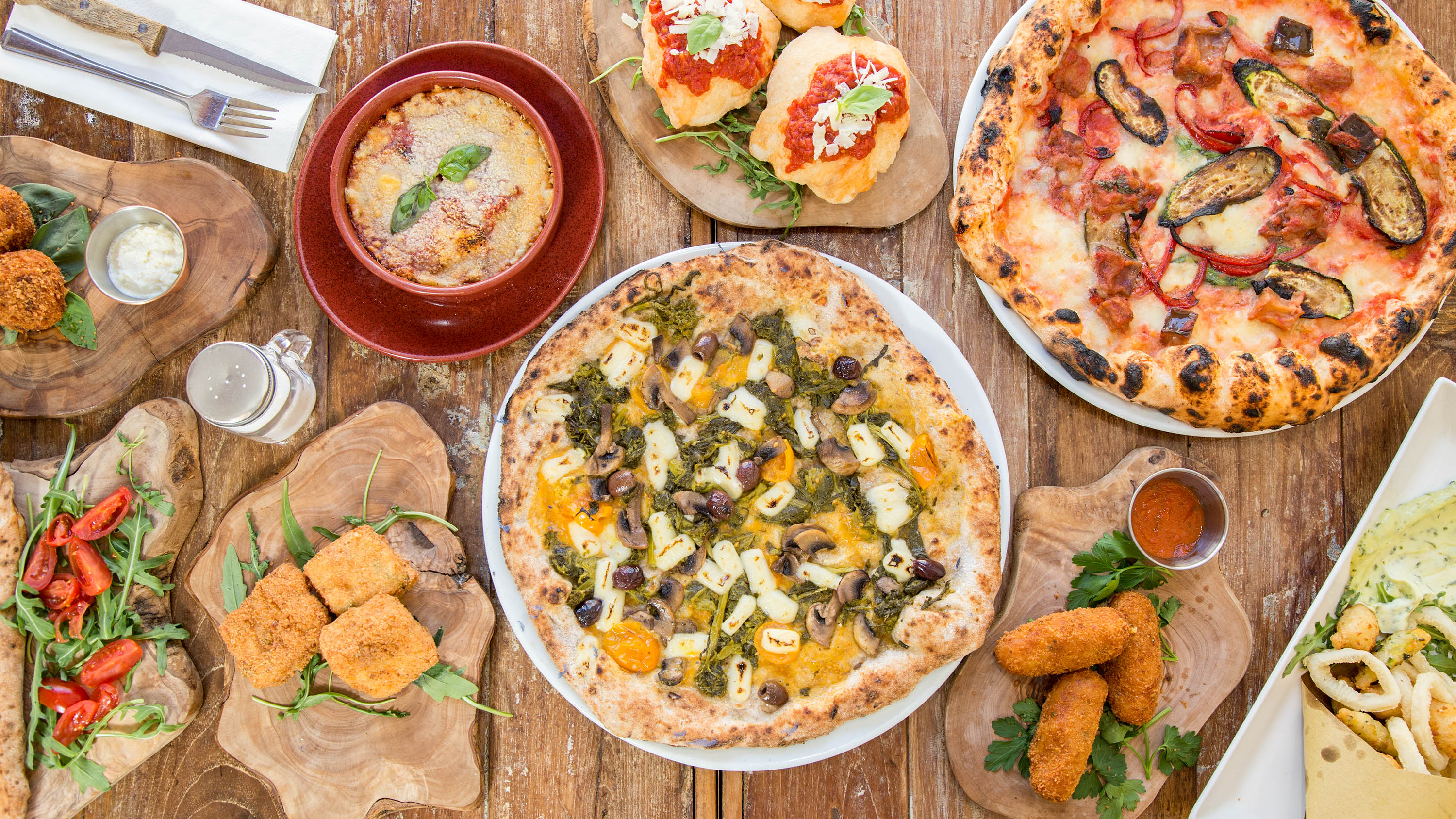 Oi Vita Pizzeria delivery from Highbury Order with Deliveroo