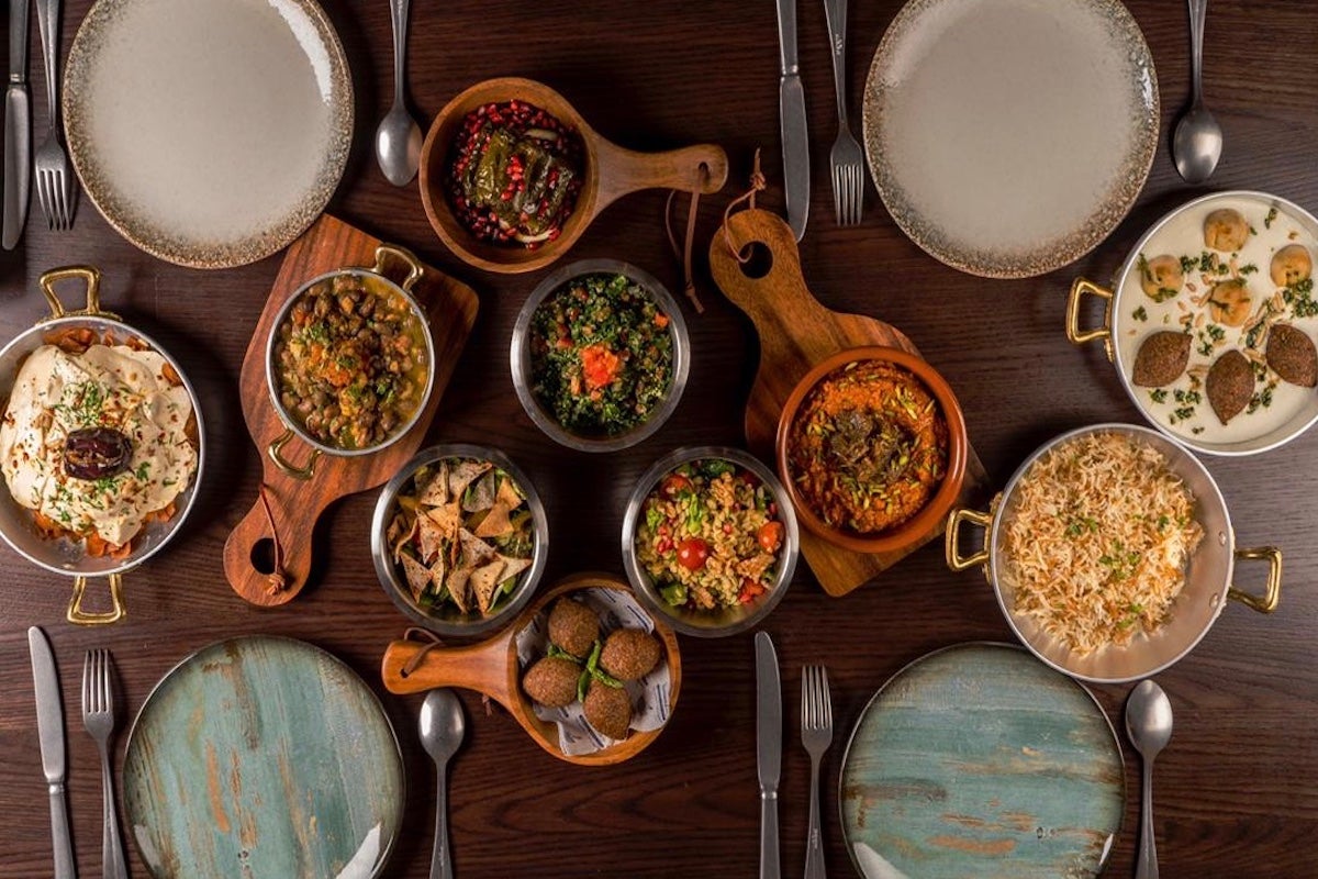 Damasco Restaurant delivery from Al Barsha 3 Order with Deliveroo