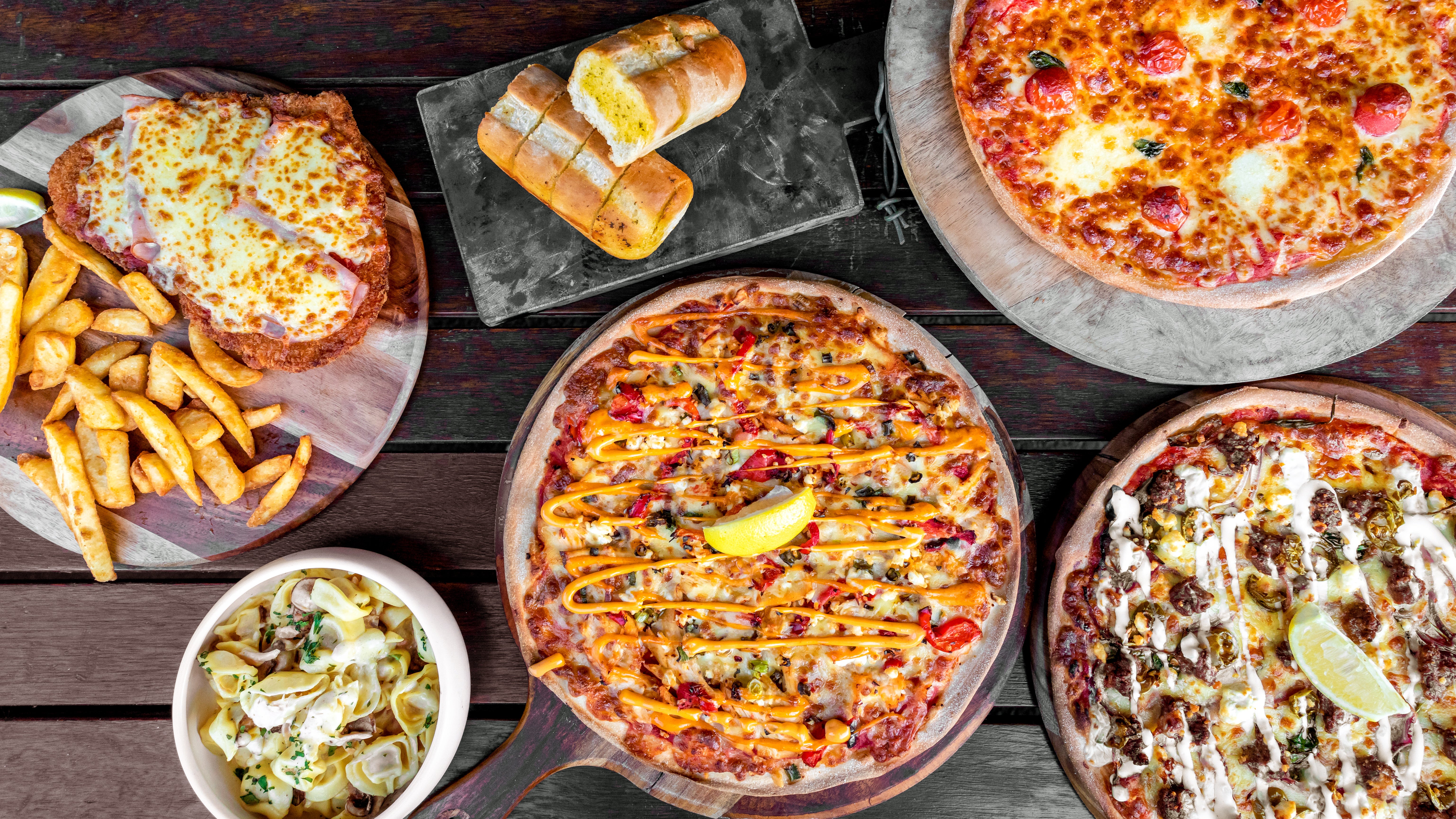 Bubba Pizza delivery from Blackburn South Order with Deliveroo