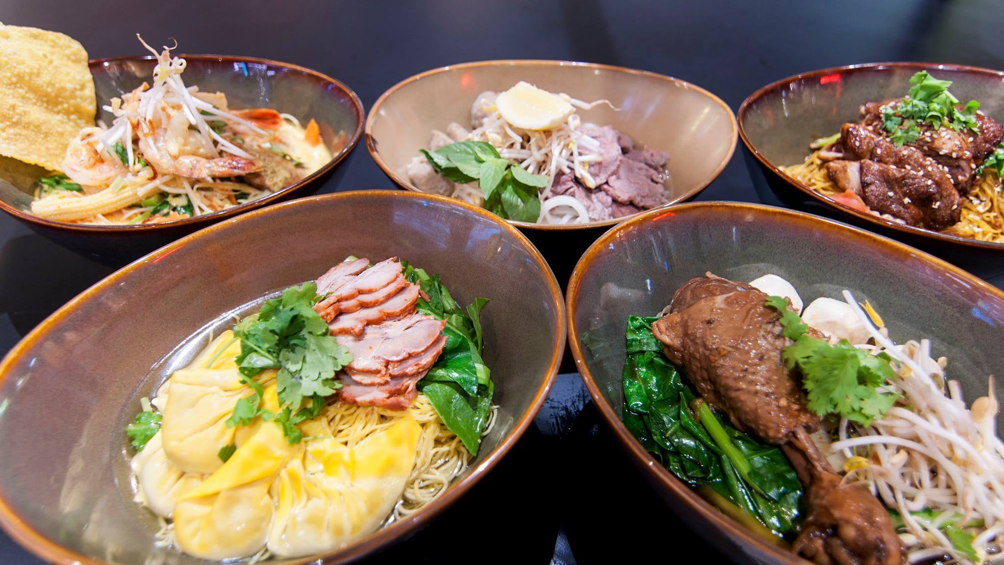 Noodle Hut delivery from Broadbeach Waters Order with Deliveroo