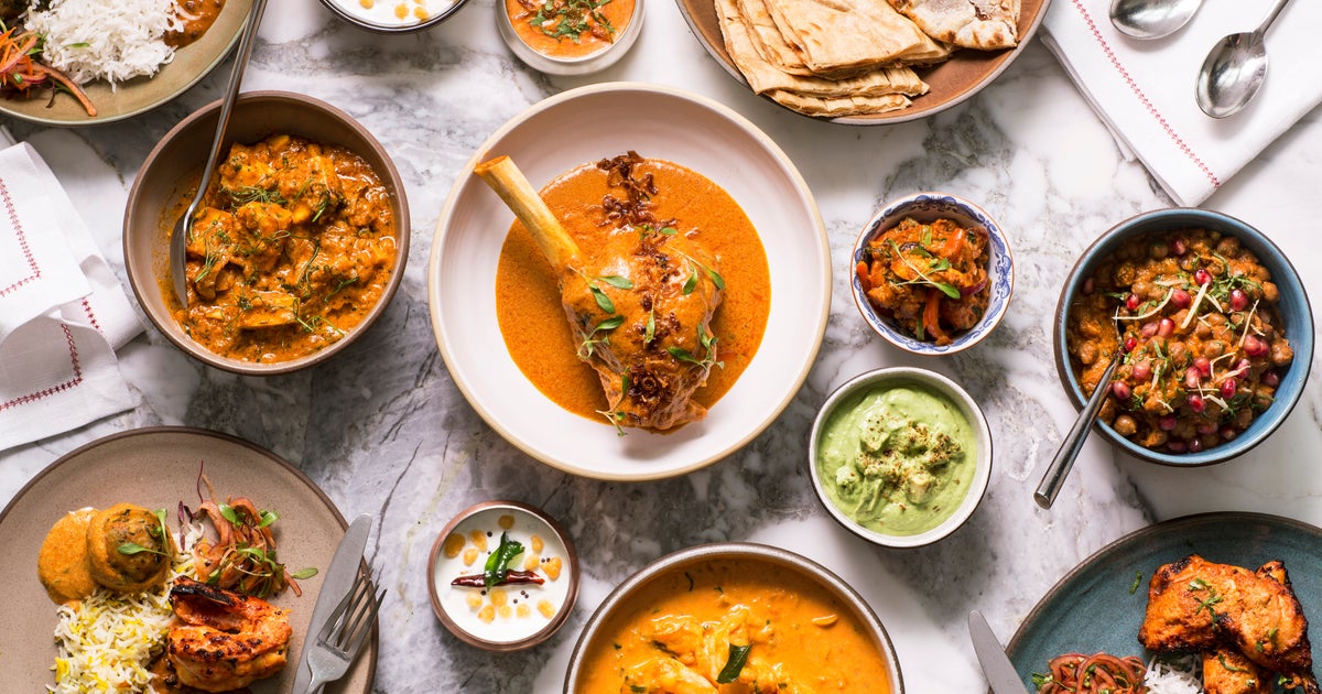 the unique dishes of the south The smell of crisp vadas, the sound of spluttering mustard seeds, the taste of hot piping sambar made with fresh and pulpy tamarind - south indian food recipes makes us go weak at the knees. the unique dishes of the south The smell of crisp vadas, the sound of spluttering mustard seeds, the taste of hot piping sambar made with fresh and pulpy tamarind - south indian food recipes makes us go weak at the knees.