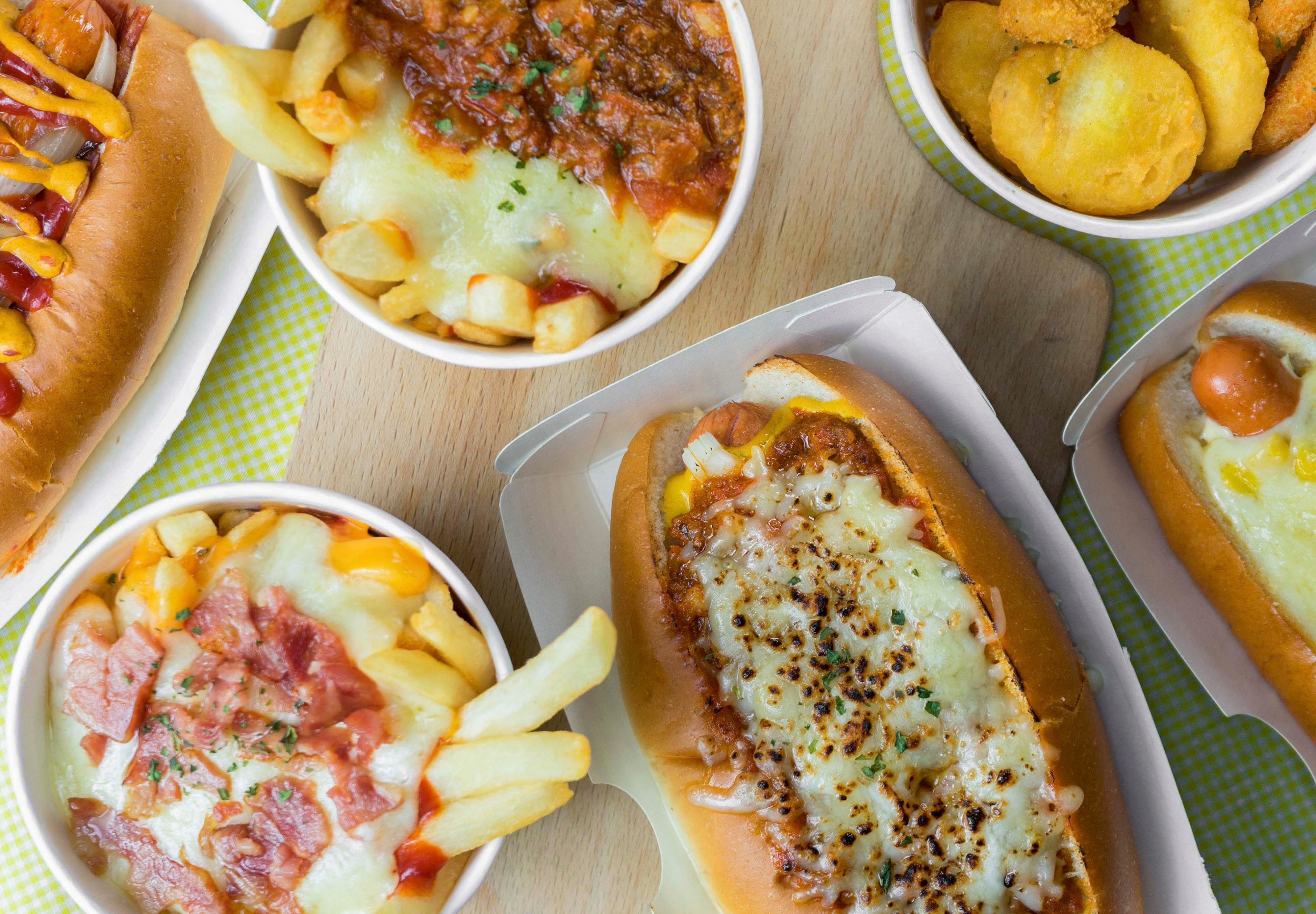 Zeppelin Hot Dog Shop TW delivery from Tsuen Wan Order with Deliveroo