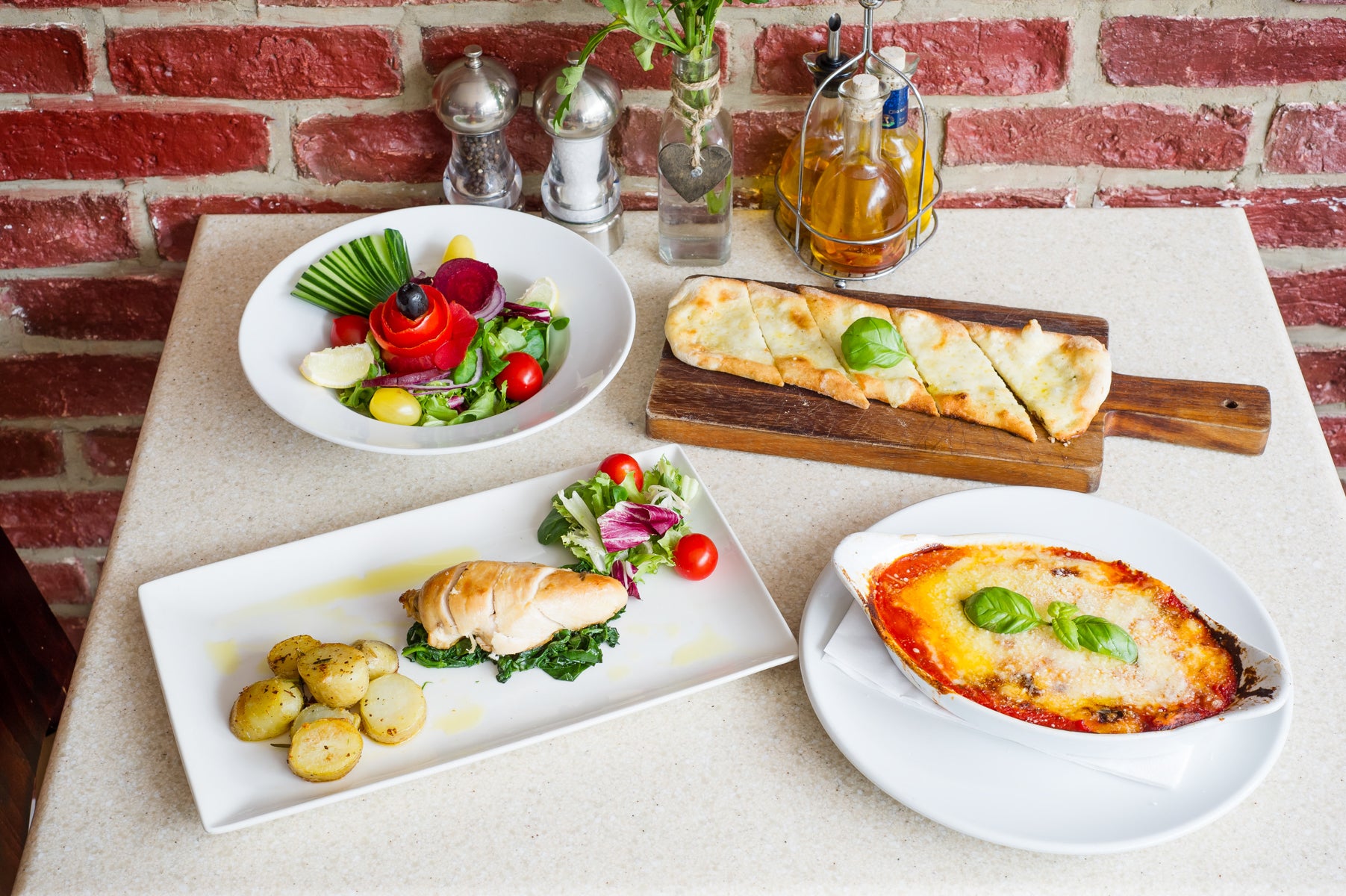 Pizza Uno 1 delivery from Sevenoaks Order with Deliveroo