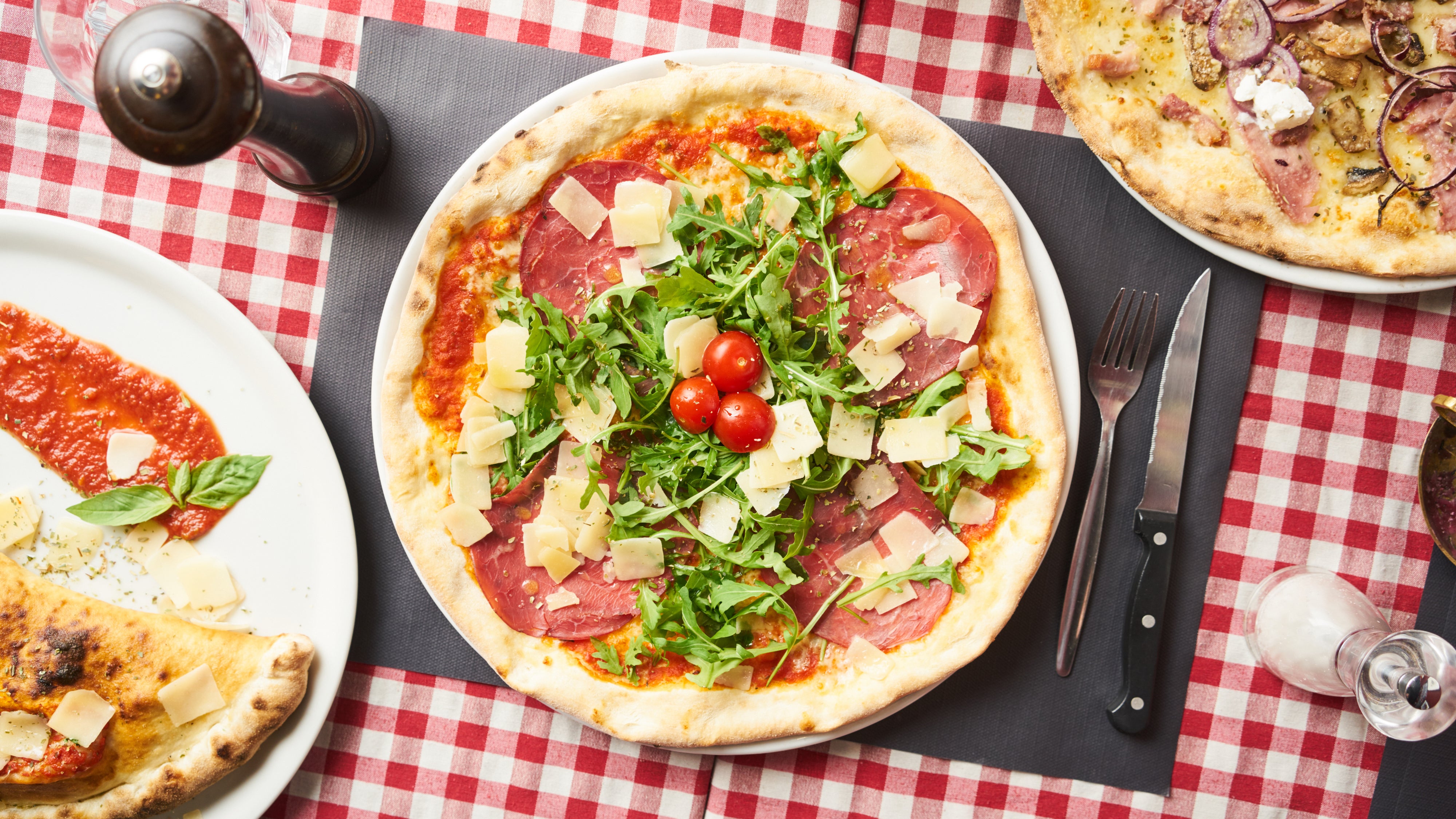 Pizza Fresca St Gilles delivery from Saint Gilles Order with Deliveroo