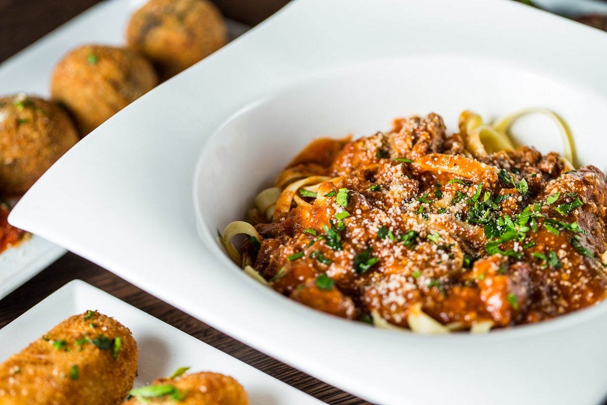 Maccaroni Osteria delivery from Clifton Hill Order with Deliveroo