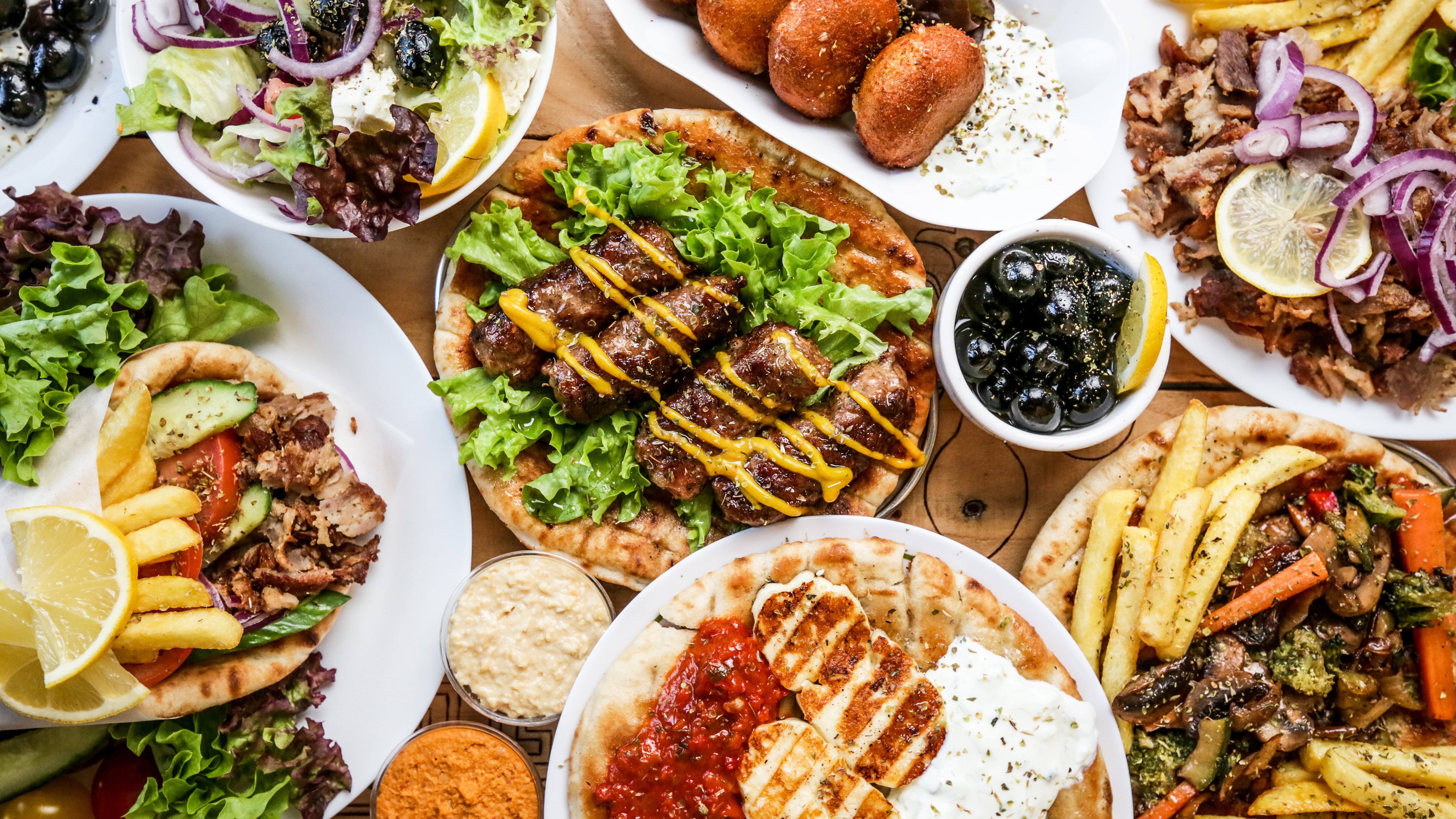 Souvlaki and Gyros delivery from St Thomas Order with Deliveroo