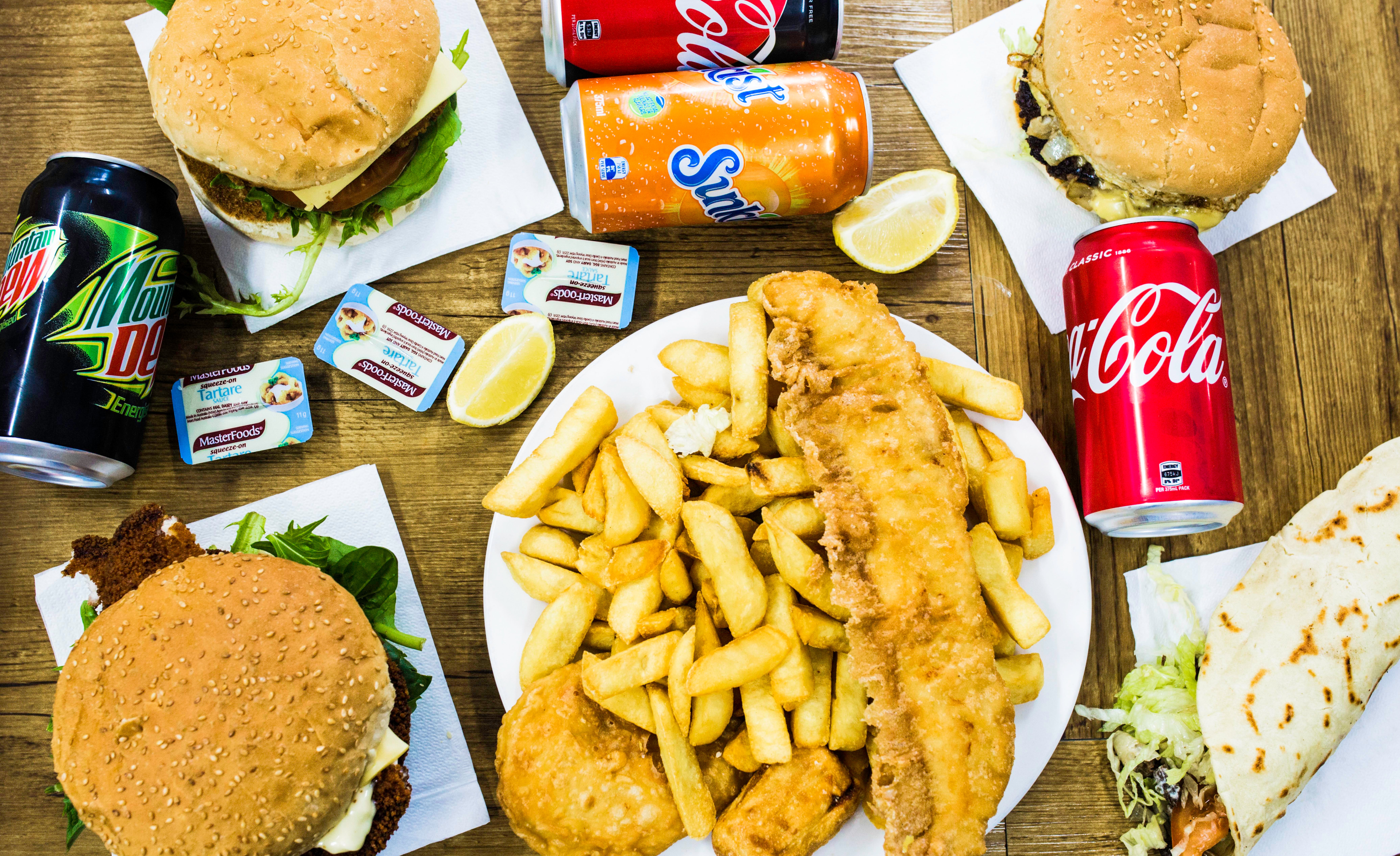 Paradise Fish & Chips delivery from Ringwood Order with Deliveroo