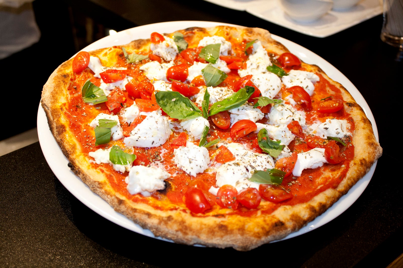 Livraison Pizza Oro à Paris 16ème Muette Commandez avec Deliveroo